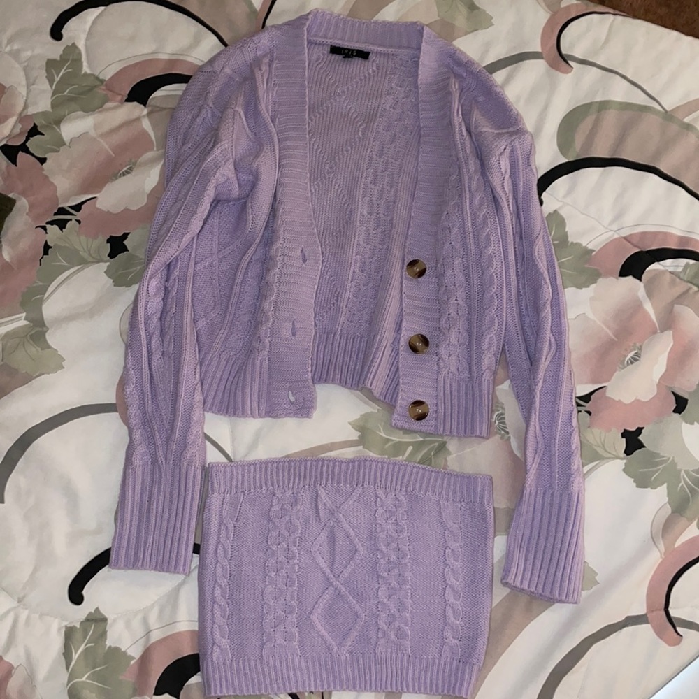 Crop top and cardigan knit set